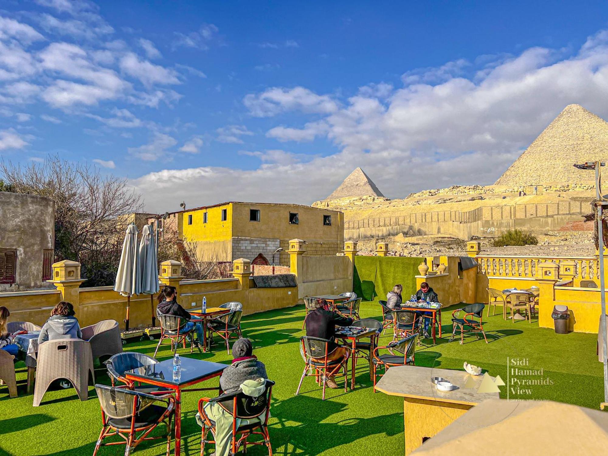 Sidi Hamad Pyramids View * Le Caire